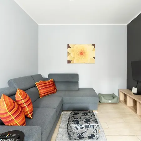 Apartment With Garden Wolkowyska By Noclegi Renters Poznań Zewnętrze zdjęcie
