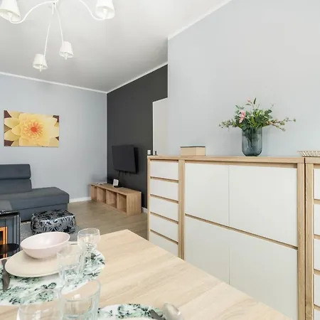 Apartment With Garden Wolkowyska By Noclegi Renters Poznań Zewnętrze zdjęcie