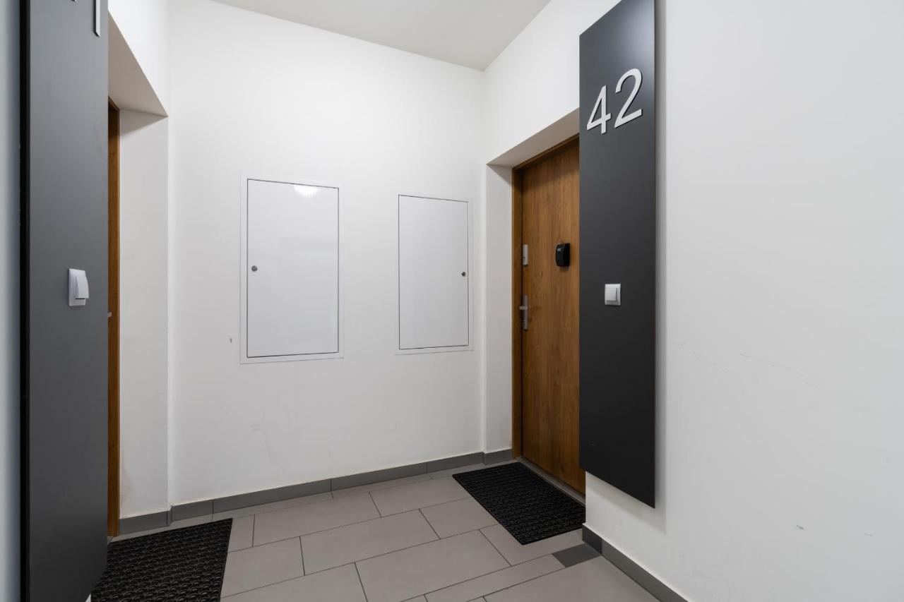 With Garden Wolkowyska By Renters Apartment Poznan